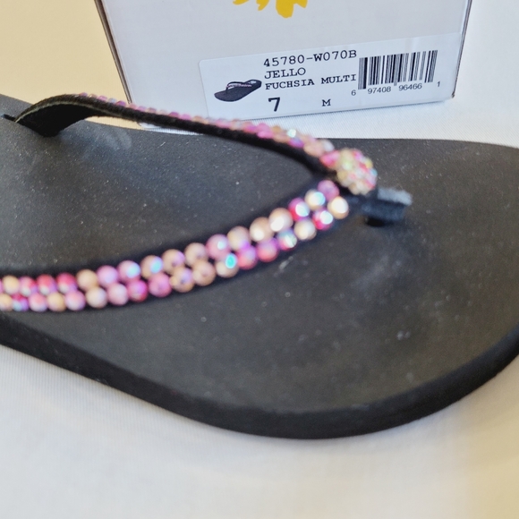 Yellowbox Jello sandals fuchsia crystal 7 NIB - Picture 4 of 4